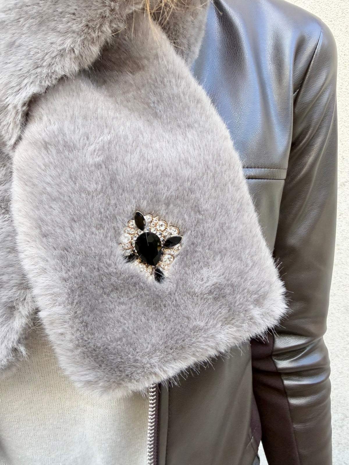 Ayfee collo ecopelliccia strass