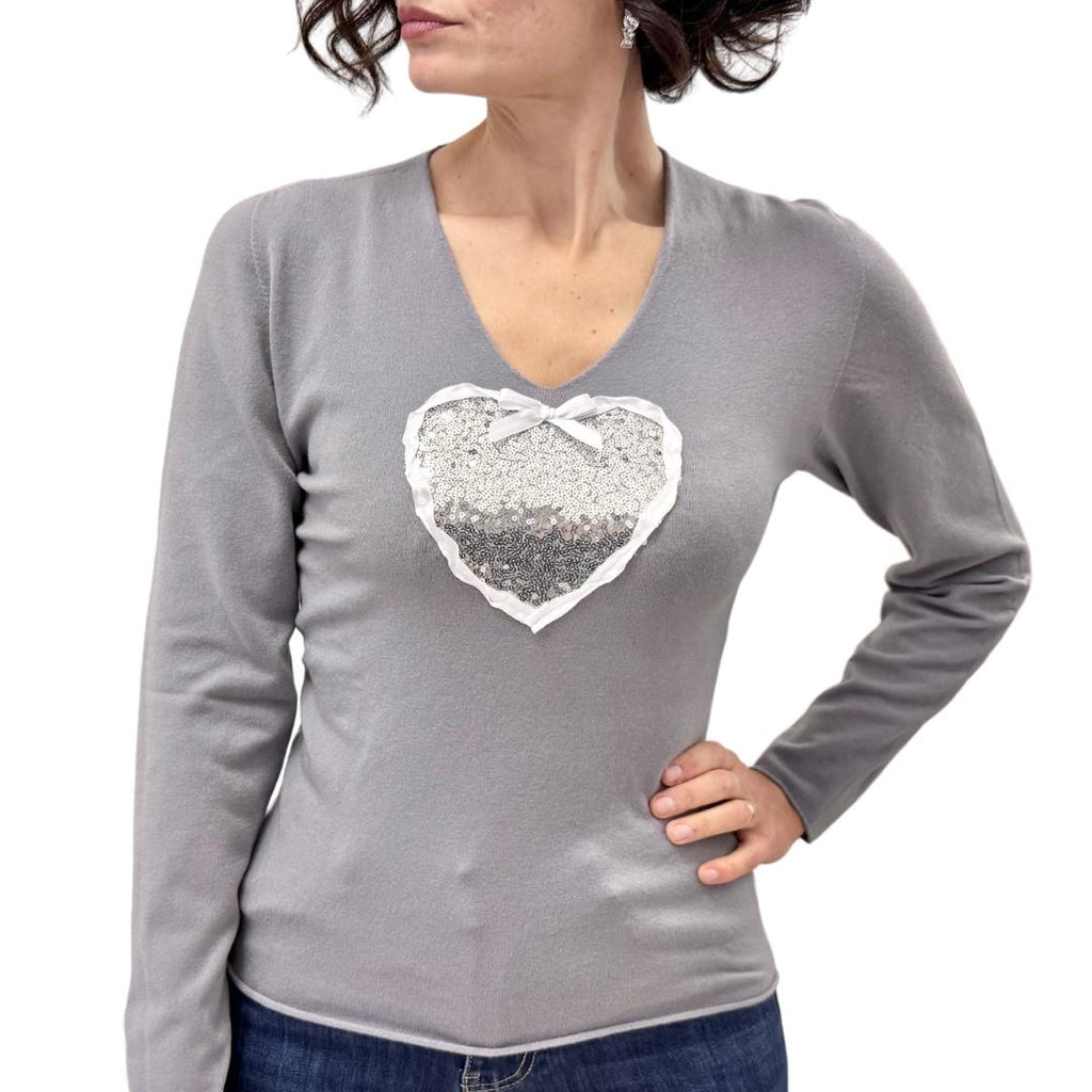 Simona M maglione a V cuore paillettes V CUOREGRIGIO Simona M.
