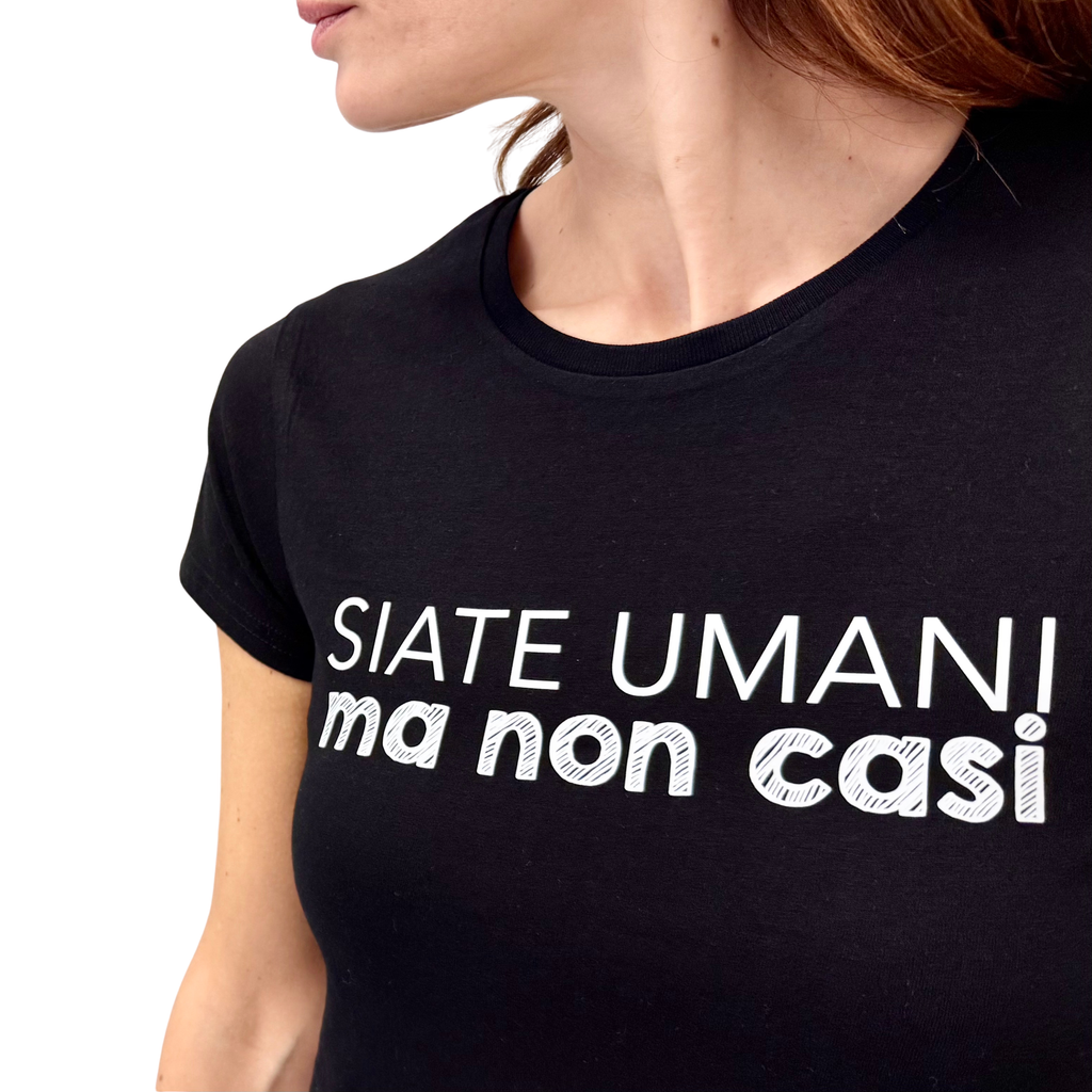Simona M  T-shirt casi umani T-SHIRT CASI UMANINERO Simona M.