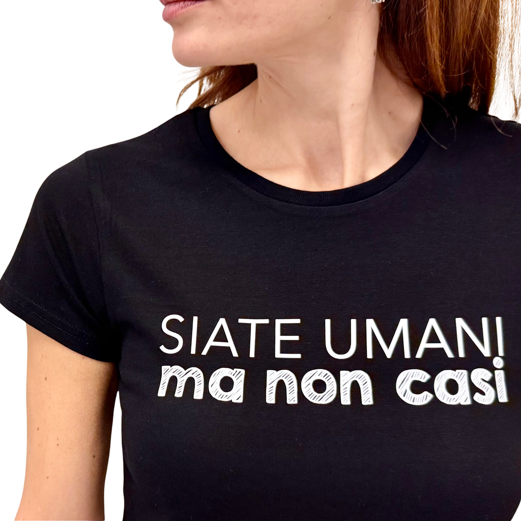 Simona M  T-shirt casi umani T-SHIRT CASI UMANINERO Simona M.